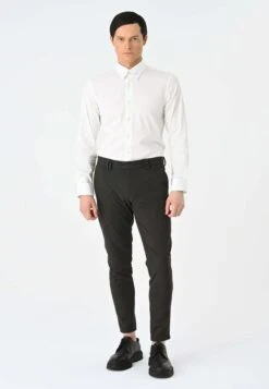 Slim Fit Classic - Overhemd - Ecru -Jack and Jones Verkoopwinkel 00e8fccbf30a40a79e853069ea57aa02