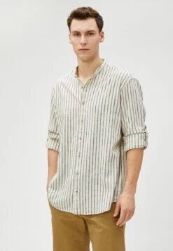 Koton Classic Neck Buttoned - Overhemd - Ecru