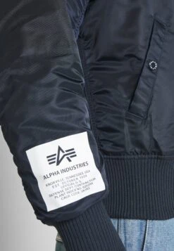 Alpha Industries Bomberjacks - Ultra Navy -Jack and Jones Verkoopwinkel 079c54ff25a044fa8572b05440bd105a