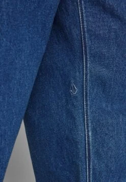 Volcom Billow - Relaxed Fit Jeans - Oliver Mid Blue 17 Volcom Billow - Relaxed Fit Jeans - Oliver Mid Blue -Jack and Jones Verkoopwinkel 08b8643d24be475bbdd61972baf2f955