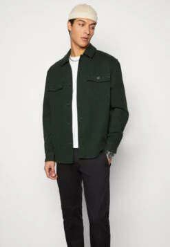 Minimum Fjell - Lichte Jas - Pine Grove 11 Minimum Fjell - Lichte Jas - Pine Grove -Jack and Jones Verkoopwinkel 09a3c2c531bf469c95629936fe619ca8