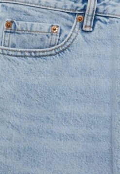 PULL & BEAR Relaxed Fit Jeans - Blue -Jack and Jones Verkoopwinkel 0a456ef3c86142e8bbf35141ffd6c661