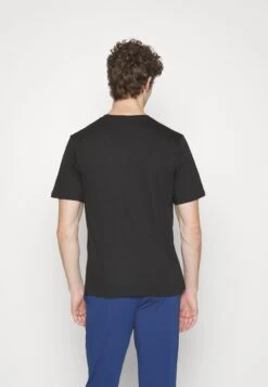 Jack & Jones Jacunder Tee Crew Neck 3 Pack - Hemd - Black -Jack and Jones Verkoopwinkel 0aa9c6776f8c4f8584e9e81de94f23a5