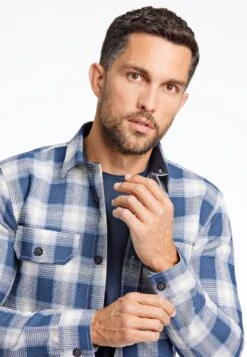 Lindbergh Structure Overshirt - Lichte Jas - Navy 13 Lindbergh Structure Overshirt - Lichte Jas - Navy -Jack and Jones Verkoopwinkel 0b9aac61b7094a79be8e85fb762a6411