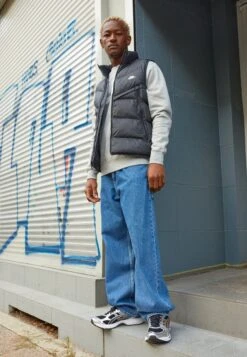 Nike Sportswear Bodywarmer - Black/Sail -Jack and Jones Verkoopwinkel 0c2fbfe7d44b471bb955a11e78a0fb93