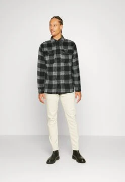 JACK&JONES Premium Jprbluknox Overshirt - Jas - Black 8 JACK&JONES Premium Jprbluknox Overshirt - Jas - Black -Jack and Jones Verkoopwinkel 0c465b8770ab462b92bf562a0abfe4ba