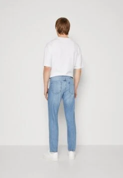 Dr. Denim Clark - Jeans Tapered Fit - Rubble Light Ripped -Jack and Jones Verkoopwinkel 0ed4df07c8c94dc28e39b0977bc1f5ce