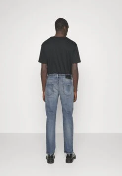 Emporio Armani Slim Fit Jeans - Denim Blue 9 Emporio Armani Slim Fit Jeans - Denim Blue -Jack and Jones Verkoopwinkel 1421e8bf15914a8d9d5ac343762e853f