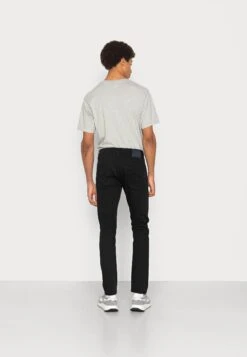 Scotch & Soda Essentials Ralston - Slim Fit Jeans - Stay Black 9 Scotch & Soda Essentials Ralston - Slim Fit Jeans - Stay Black -Jack and Jones Verkoopwinkel 15ff65a60b624fc89e33da5fbe2ae192
