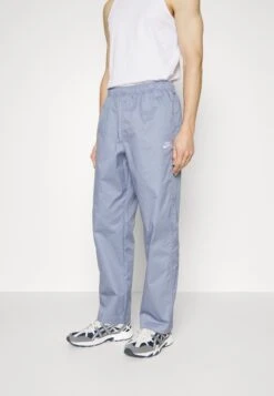 Nike Sportswear Club Pant - Trainingsbroek - Ashen Slate/White -Jack and Jones Verkoopwinkel 16e867a6fd5c487cb5b9a32edd6f1827