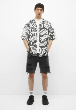 PULL & BEAR Floral Short Sleeve - Overhemd - Black -Jack and Jones Verkoopwinkel 1a5b3886d3dd4114aa9e66aeff1b8ccc
