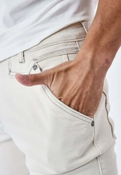 Surpiqûre Contrastée - Slim Fit Jeans - Ivoire 11 Surpiqûre Contrastée - Slim Fit Jeans - Ivoire -Jack and Jones Verkoopwinkel 1c3a50214e3147a5a2acd1e5dcdcb80a