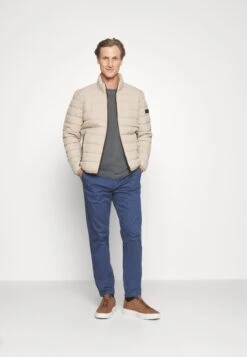 Scotch & Soda Essentials Stuart- Chino - Storm Blue -Jack and Jones Verkoopwinkel 1ef6008a0b1c43bc9e6d9a035c7b6cda