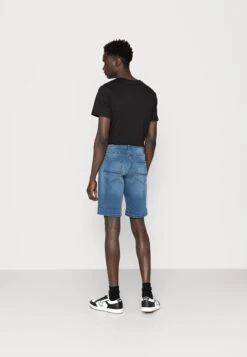 Cars Jeans Seatle - Jeansshort - Stone Used 9 Cars Jeans Seatle - Jeansshort - Stone Used -Jack and Jones Verkoopwinkel 235c28974a1c4130ac82ded057949dfe