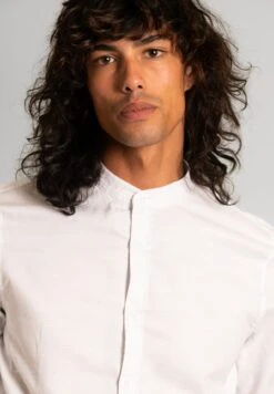 Overhemd - Offwhite -Jack and Jones Verkoopwinkel 23b9c985c5bf4ff6899eb6931044e35f