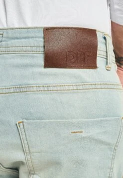 DEF Antoine Antifit - Straight Leg Jeans - Light Blue 14 DEF Antoine Antifit - Straight Leg Jeans - Light Blue -Jack and Jones Verkoopwinkel 242afec66e2f40f99f4acf0d9cf2ae3e