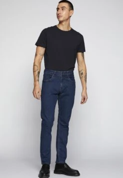 Matinique Mapete- Straight Leg Jeans - Blue Denim -Jack and Jones Verkoopwinkel 26e465b61f8d45c099bde718f8ce9213