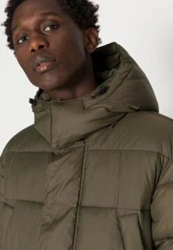 Replay Winterjas - Military -Jack and Jones Verkoopwinkel 27da3896c2ea40e38b5d299cc073f8c0