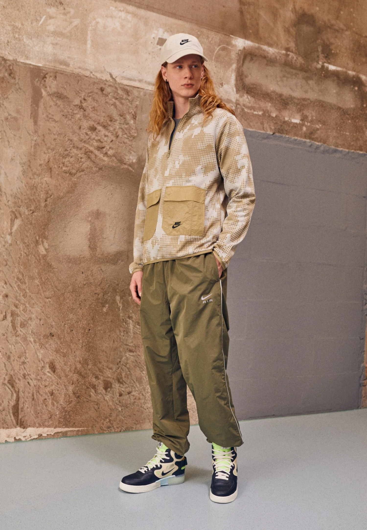 Nike Sportswear Windjack - Neutral Olive/Light Iron Ore/Black 4 Nike Sportswear Windjack - Neutral Olive/Light Iron Ore/Black - Afbeelding 2