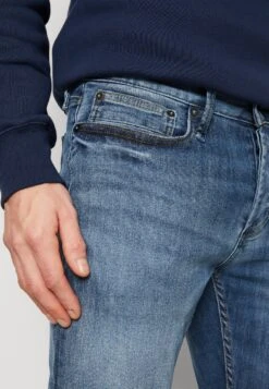 Denham Razor - Slim Fit Jeans - Blue -Jack and Jones Verkoopwinkel 29d1de644b8d47f0ba3f644551b384f8