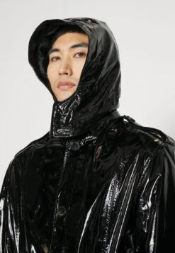 Zach - Mantel - Black Patent -Jack and Jones Verkoopwinkel 2a8be6476c5142f188cac603a2151269