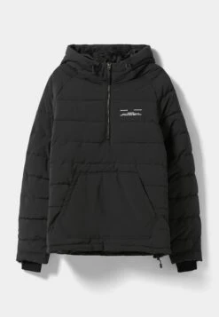 BERSHKA Pouch Pocket - Outdoorjas - Black 12 BERSHKA Pouch Pocket - Outdoorjas - Black -Jack and Jones Verkoopwinkel 2bc7a09117f1494daaed209db0ab389e