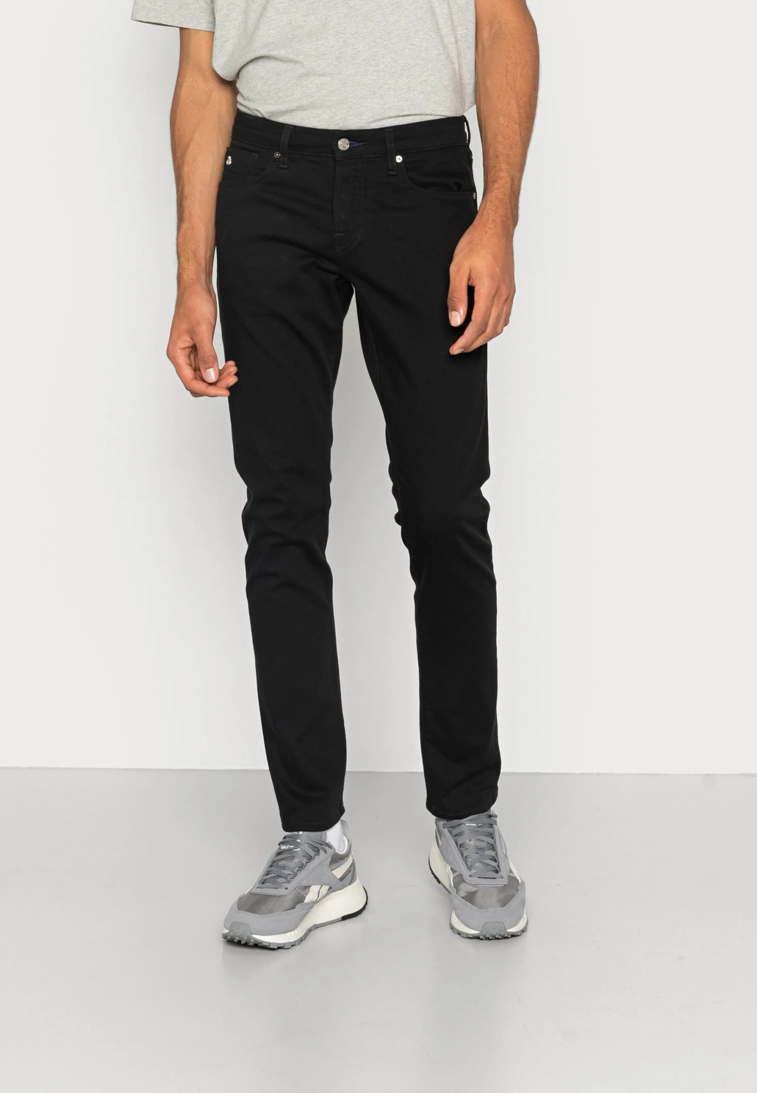 Scotch & Soda Essentials Ralston - Slim Fit Jeans - Stay Black 3 Scotch & Soda Essentials Ralston - Slim Fit Jeans - Stay Black
