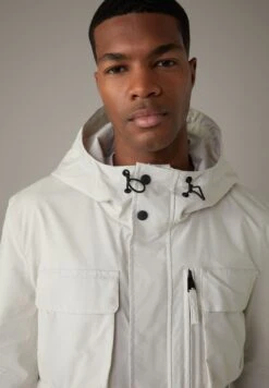 Strellson Parka - Offwhite -Jack and Jones Verkoopwinkel 2e0a066a66f74c4f8f7bac5ea5e9f506