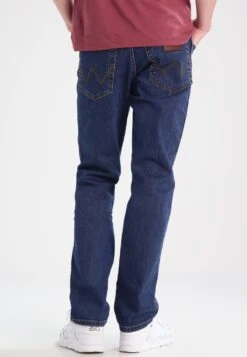 Wrangler Texas Stretch - Straight Leg Jeans - Darkstone 10 Wrangler Texas Stretch - Straight Leg Jeans - Darkstone -Jack and Jones Verkoopwinkel 2eb7be56fe594986b1237027f7f2cf08