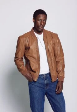 Leren Jas - Cognac 12 Leren Jas - Cognac -Jack and Jones Verkoopwinkel 34ca46b149e440cc90ed9d3ababa555b