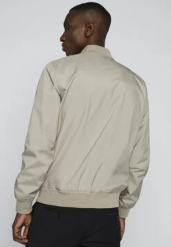 Matinique Maclay - Bomberjacks - Simply Taupe -Jack and Jones Verkoopwinkel 38c7ea1e2d3a440e81b75bfaae2b6849