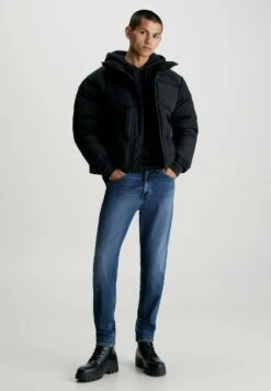 Calvin Klein Jeans Tapered - Straight Leg Jeans - Denim Medium -Jack and Jones Verkoopwinkel 39f46448db8449b292cec4147c6b37aa