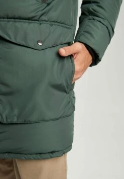 DeFacto Regular Fit- Winterjas - Green 10 DeFacto Regular Fit- Winterjas - Green -Jack and Jones Verkoopwinkel 3a03c1e4c1984106ae47b66455f08b62