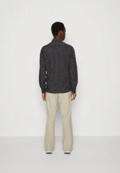 Antony Morato Shirt Barcelona Straight Fit - Overhemd - Black -Jack and Jones Verkoopwinkel 3a3f9da0845c406caf42ecc90693b447