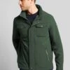 Bugatti Water-Repellent - Outdoorjas - Moos -Jack and Jones Verkoopwinkel 3b13e6d69f7d44f493617821a18507a9