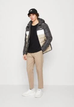 Jack & Jones Jjtylor Puffer Jacket - Winterjas - Asphalt -Jack and Jones Verkoopwinkel 3b96f7d93ddf47ac8d68060f45489477