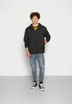 URBAN CLASSICS Basic - Windjack - Black -Jack and Jones Verkoopwinkel 3cadc00ca7a943afb4cd7435d4a1d565
