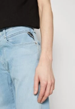 Replay Anbass Pants Hyperflex Original - Slim Fit Jeans - Light Blue 13 Replay Anbass Pants Hyperflex Original - Slim Fit Jeans - Light Blue -Jack and Jones Verkoopwinkel 3f1f489c55ed4666a01b9c4b1ed5023b