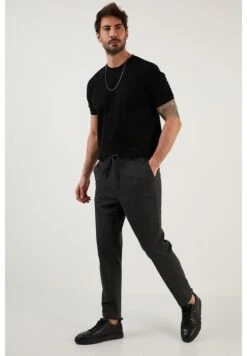 Slim Fit - Chino - Anthracite -Jack and Jones Verkoopwinkel 3f5d6def393a4986a5b79298652d1d73