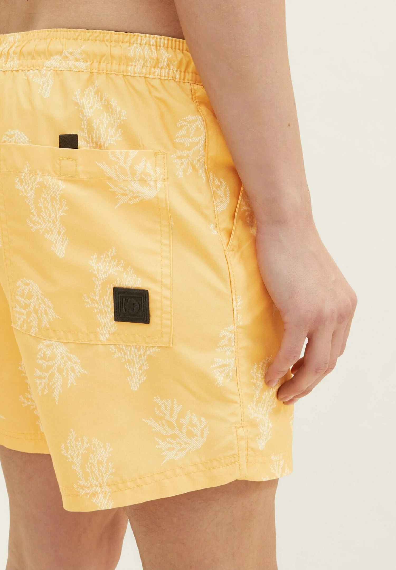 TOM TAILOR Denim Mit Allover-Print - Zwemshorts - Yellow White Big Coral Print 6 TOM TAILOR Denim Mit Allover-Print - Zwemshorts - Yellow White Big Coral Print - Afbeelding 4