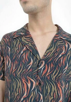 SIXTH JUNE Tropical - Overhemd - Black 10 SIXTH JUNE Tropical - Overhemd - Black -Jack and Jones Verkoopwinkel 42509d203e5b40e49eca9fe424e51104