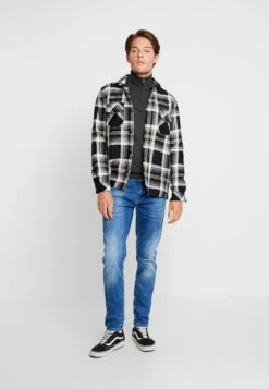 Cars Jeans Bates - Slim Fit Jeans - Blue Used -Jack and Jones Verkoopwinkel 438c885df918460c86187bbdf1fbfc5b