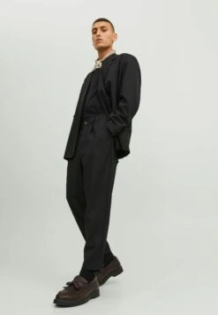 JACK&JONES Premium Jpstkarl Jjreese Tapered - Chino - Black 13 JACK&JONES Premium Jpstkarl Jjreese Tapered - Chino - Black -Jack and Jones Verkoopwinkel 44c67a92eea24c45bd729bc489a07e0a