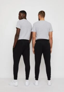 Lyle & Scott Pant - Trainingsbroek - Jet Black 11 Lyle & Scott Pant - Trainingsbroek - Jet Black -Jack and Jones Verkoopwinkel 4670b83aceab41dbba168469a53d4736