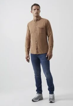 French Connection Long Sleeve - Overhemd - Camel -Jack and Jones Verkoopwinkel 46a9c23fdf1a45ad947cc5a13449548a