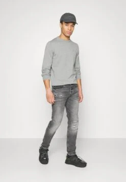 Boss Taber - Slim Fit Jeans - Dark Grey 9 Boss Taber - Slim Fit Jeans - Dark Grey -Jack and Jones Verkoopwinkel 48c60449549a476898102a71f0817d33