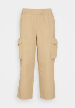 Calvin Klein Jeans Technical Cropped Pant - Cargobroek - Travertine -Jack and Jones Verkoopwinkel 4a93c6c9718949778a8f2a599713e692