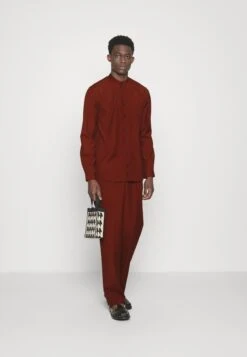 Libertine-Libertine Agency - Broek - Maroon -Jack and Jones Verkoopwinkel 4b71d6ed5dea4a0d9ceffacfc7f82fa6