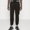 Iceberg Pantalone Tessuto - Trainingsbroek - Nero -Jack and Jones Verkoopwinkel 50775f21671a468693e52304c96395d9