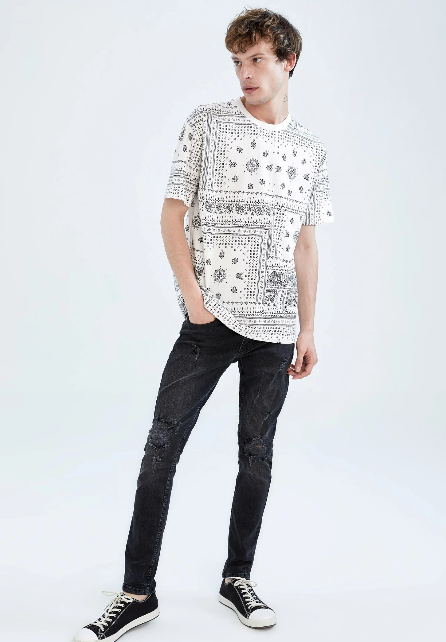 DeFacto Carlo - Slim Fit Jeans - Black 4 DeFacto Carlo - Slim Fit Jeans - Black - Afbeelding 2